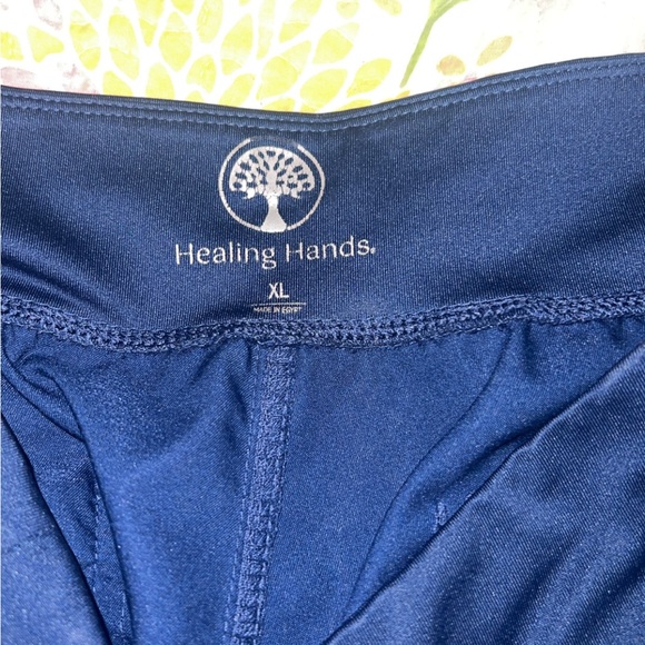 Purple Label Yoga V-Neck Top & Tori pants Navy - Picture 5 of 6